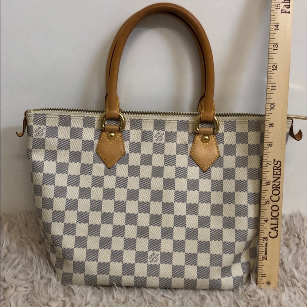 Louis Vuitton Seleya - Picture 8 of 8